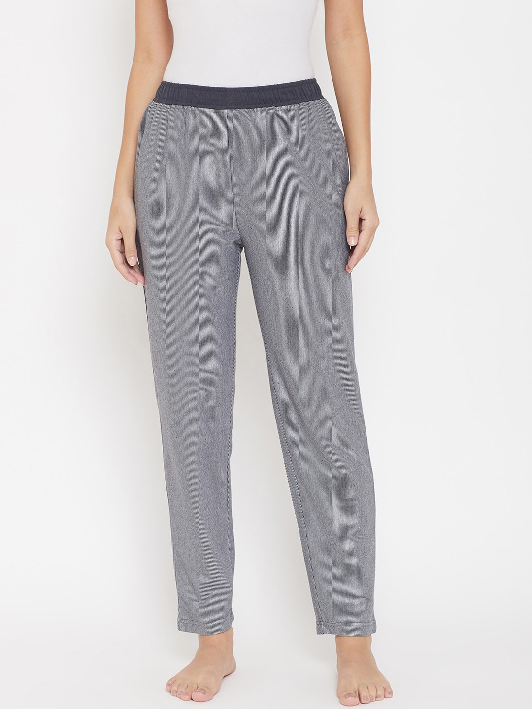 

Okane Women Grey Solid Pure Cotton Track Pants