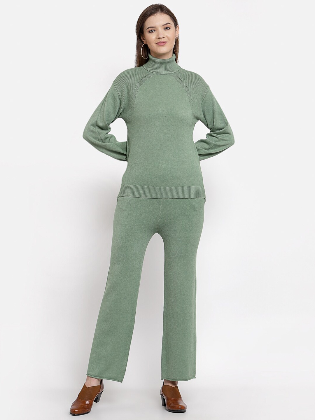 

Mafadeny Women Green Top With Trousers