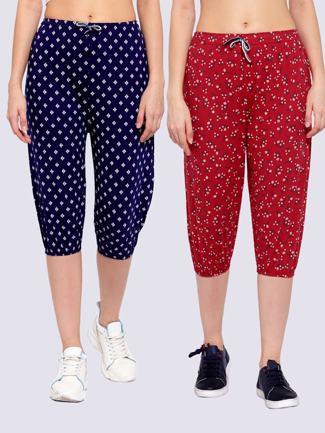

KLOTTHE Women Pack Of 2 Red & Navy Blue Printed Pure Cotton Capris
