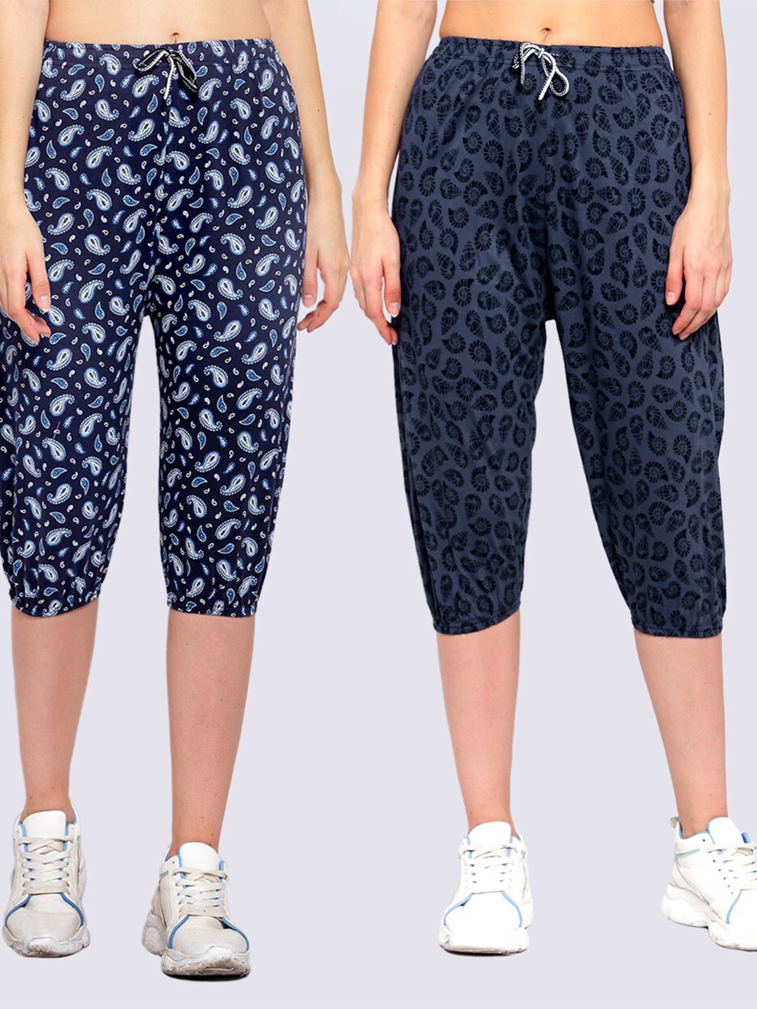 

KLOTTHE Women Pack Of 2 Blue & White Printed Mid-Rise Pure Cotton Capris