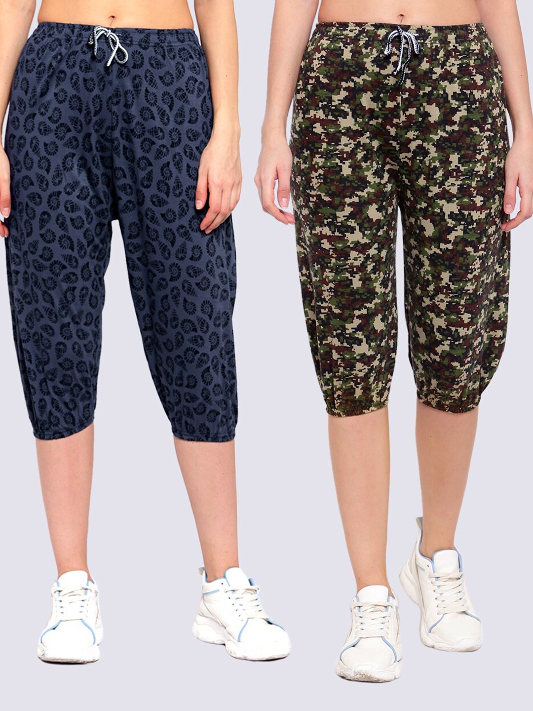 

KLOTTHE Women Pack Of 2 Green & Blue Printed Mid-Rise Pure Cotton Capris