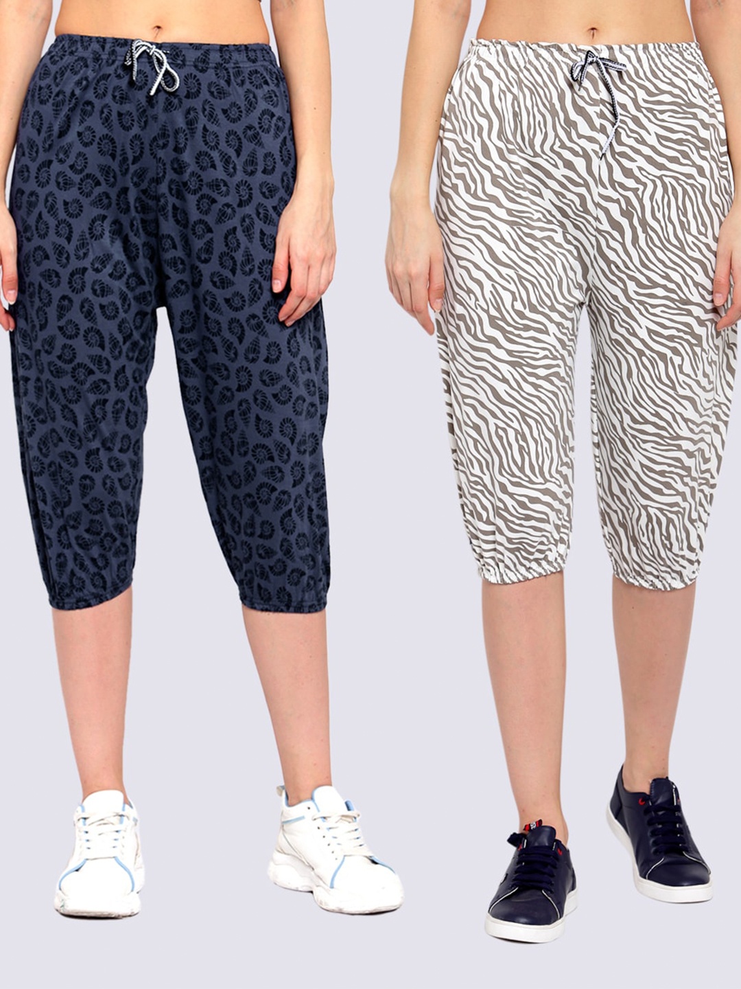 

KLOTTHE Women Set of 2 Grey & Navy Blue Printed Pure Cotton Capris