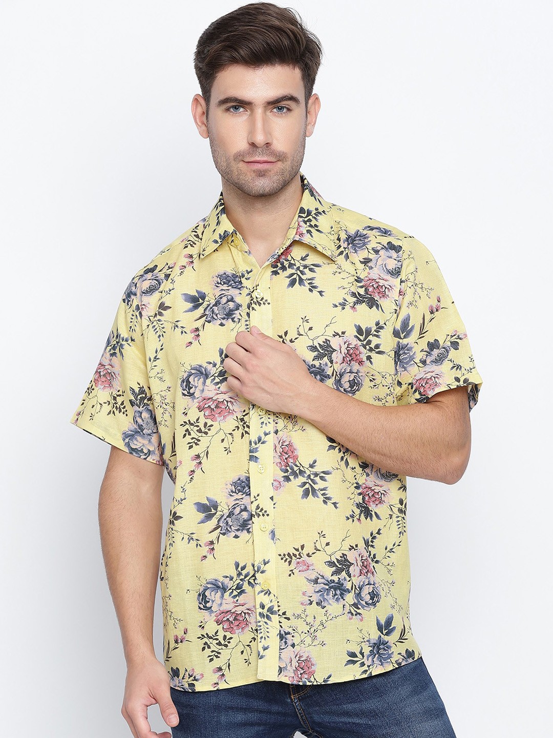 

Oxolloxo Men Yellow Floral Opaque Printed Casual Shirt