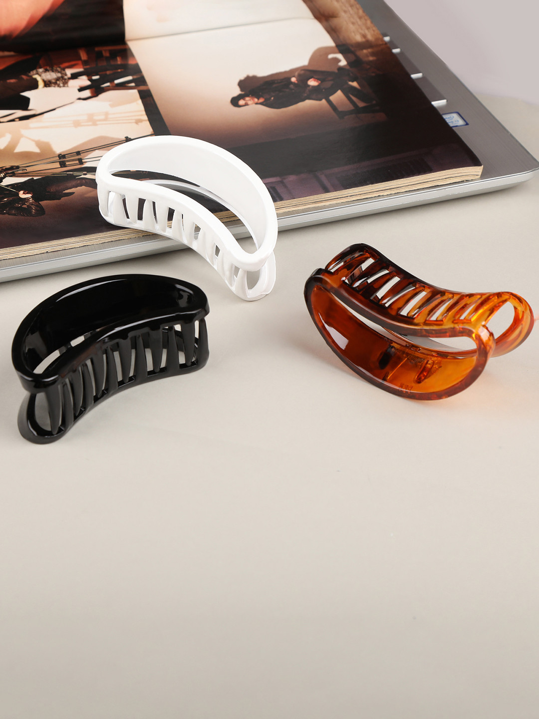 

AccessHer Women Brown & Black Set of 3 Claw Clip