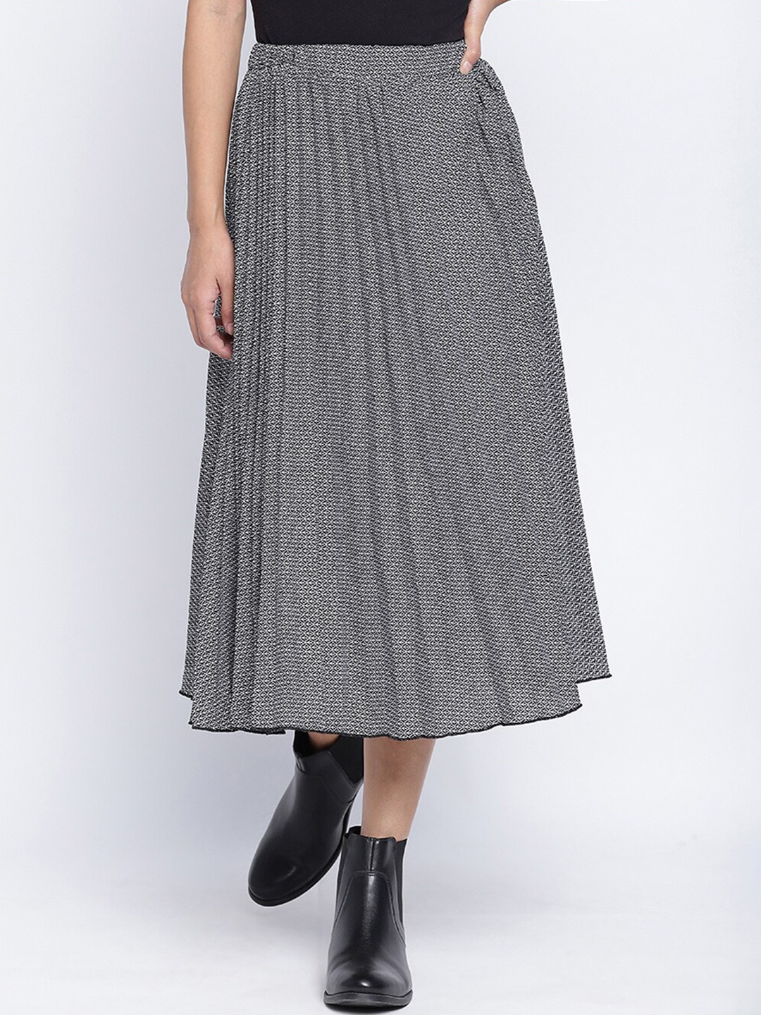 

Oxolloxo Women Grey Solid Pleated A-Line Midi Skirt