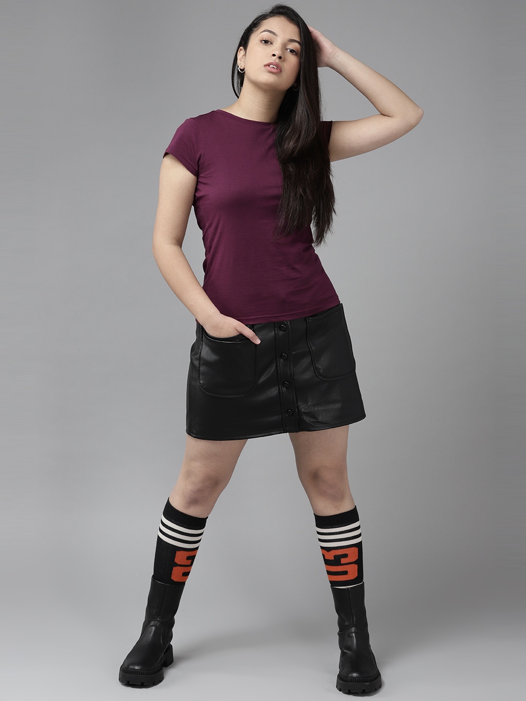 

UTH by Roadster Girls Burgundy Solid Round Neck Pure Cotton T-shirt
