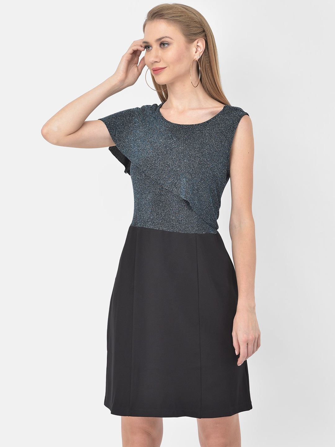 

Latin Quarters Black & Green Sheath Dress with Ruffle Detail