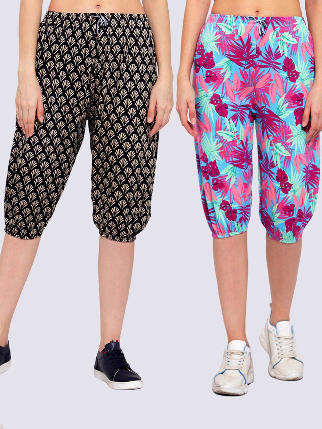 

KLOTTHE Women Pack Of 2 Black & Turquoise Blue Printed Capris