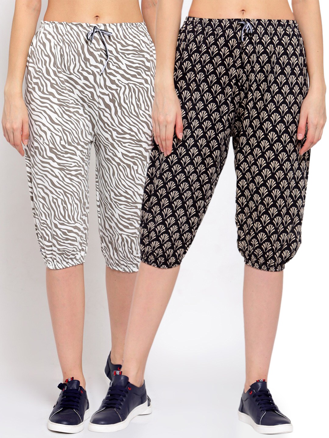 

KLOTTHE Women Pack of 2 Black & Grey Printed Pure Cotton Capris