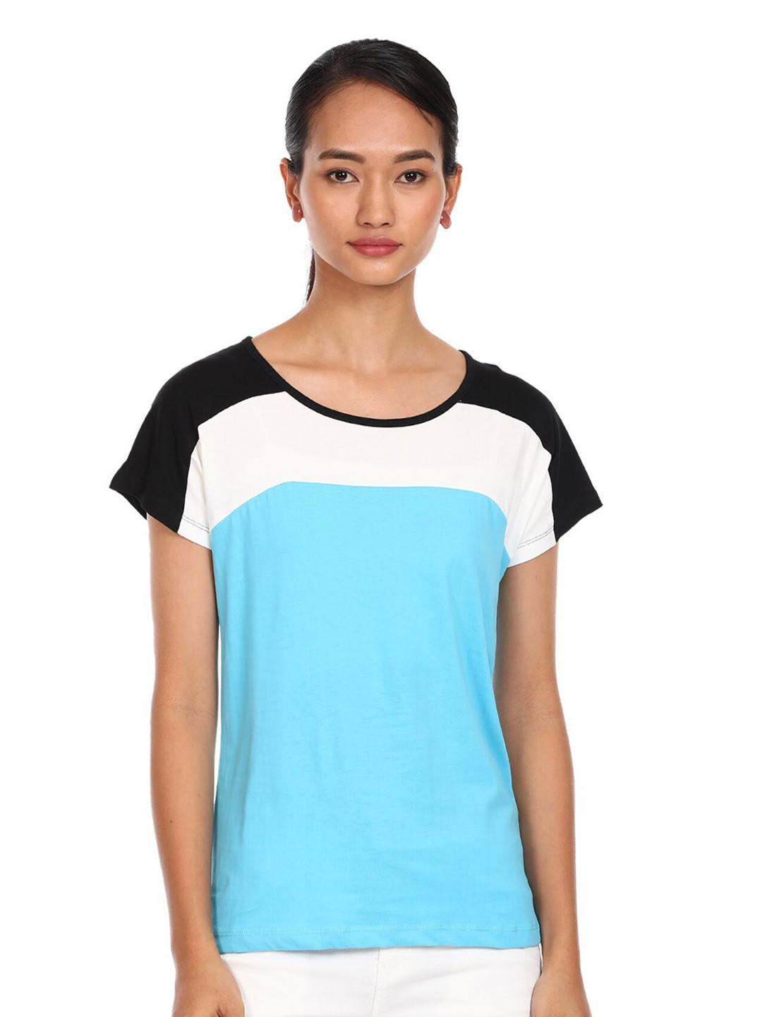 

Sugr Women Blue & White Colourblocked T-shirt