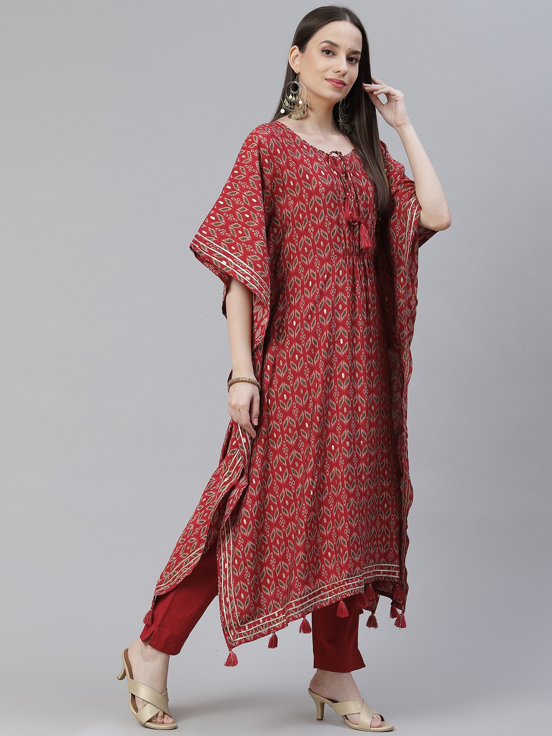 

Divena Women Maroon Ethnic Motifs Printed Regular Gotta Patti Kurta with Trousers