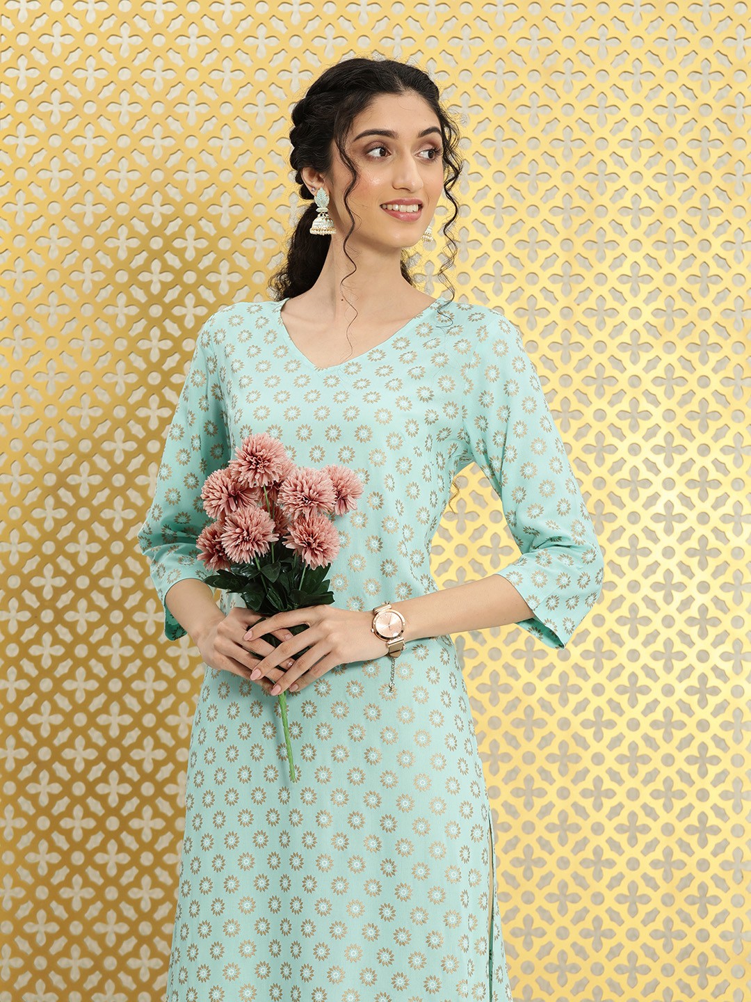 

Ode by House of Pataudi Women Green & Gold-Coloured Printed Rozana Straight Kurta