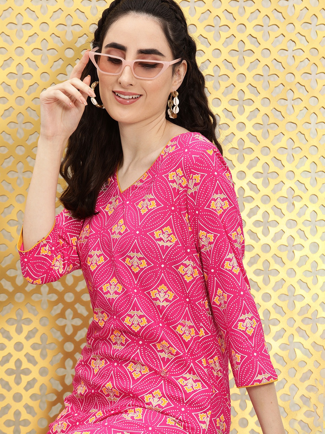 

Ode by House of Pataudi Women Pink Ethnic Motifs Printed Straight Rozana Kurta