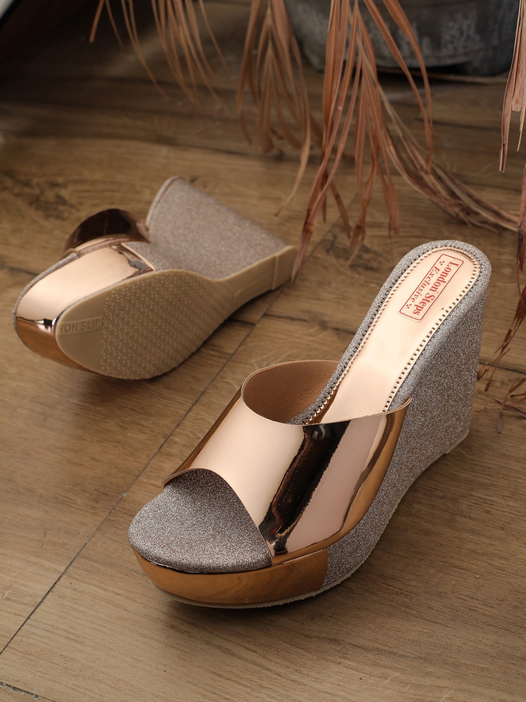 

LONDON STEPS Copper-Toned & Grey Wedge Peep Toes