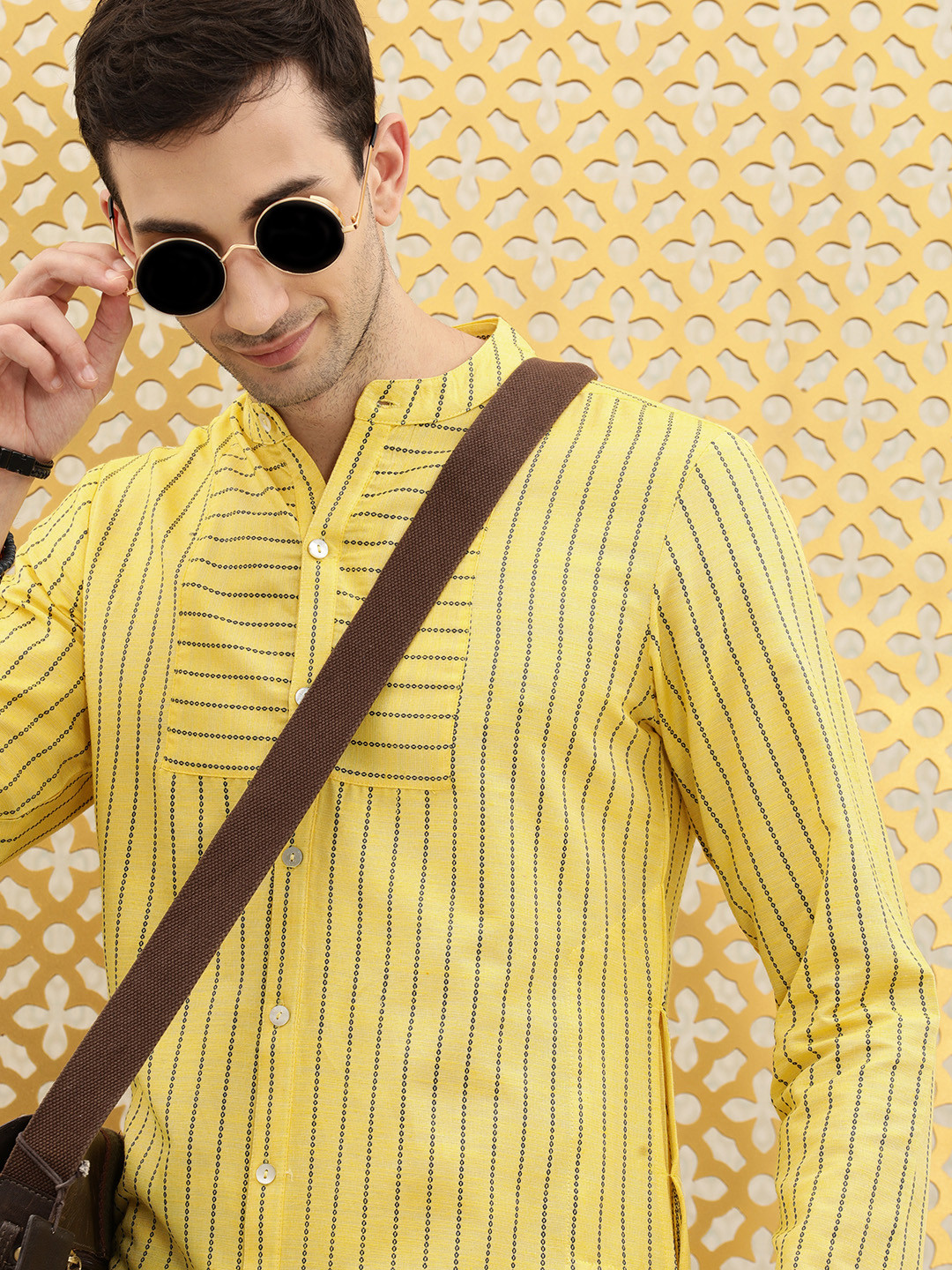 

Ode by House of Pataudi Men Yellow & Blue Striped Rozana Kurta