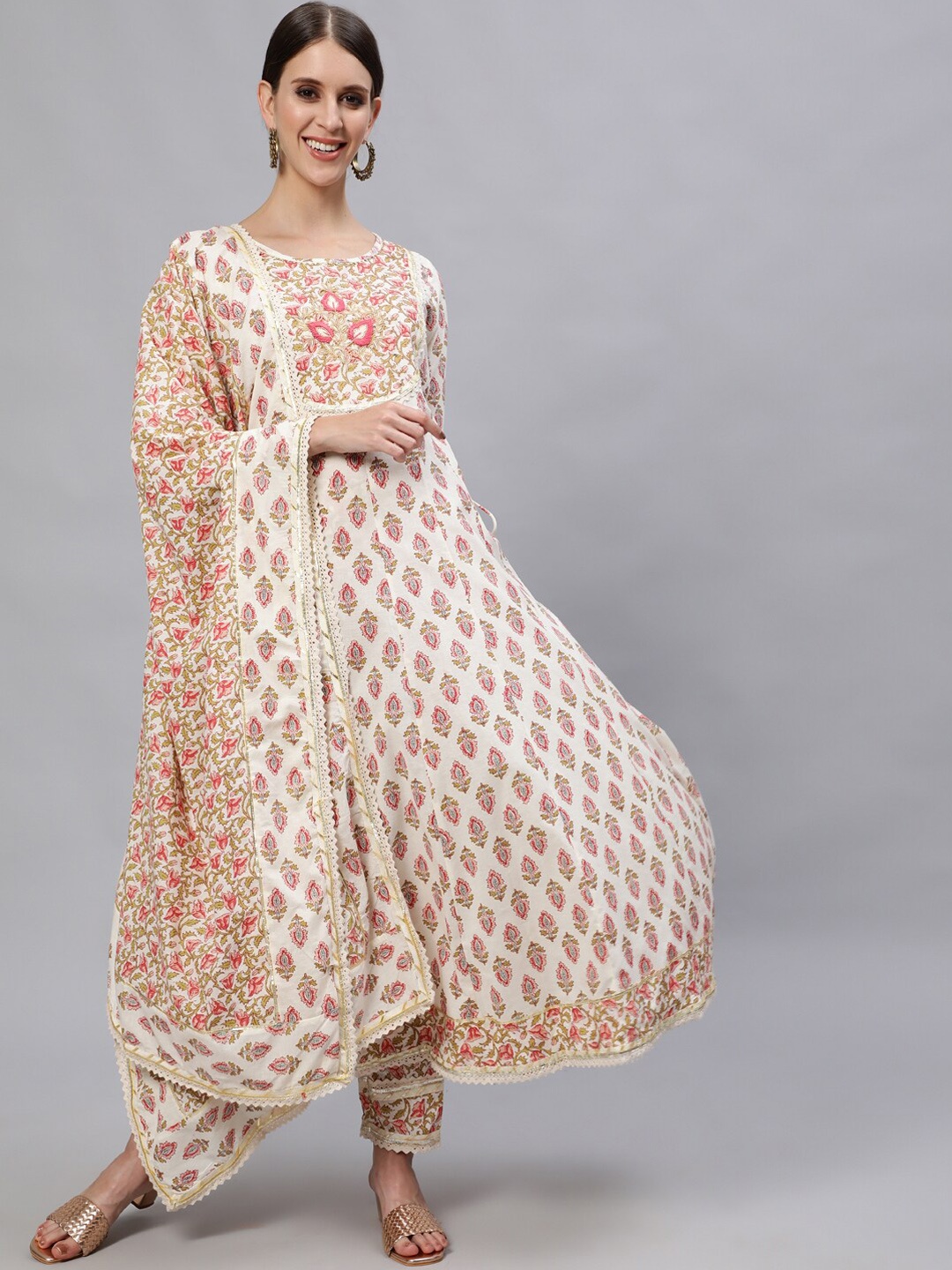

Ishin Women Off White & Green Printed Regular Pure Cotton Kurta with Trousers & Dupatta