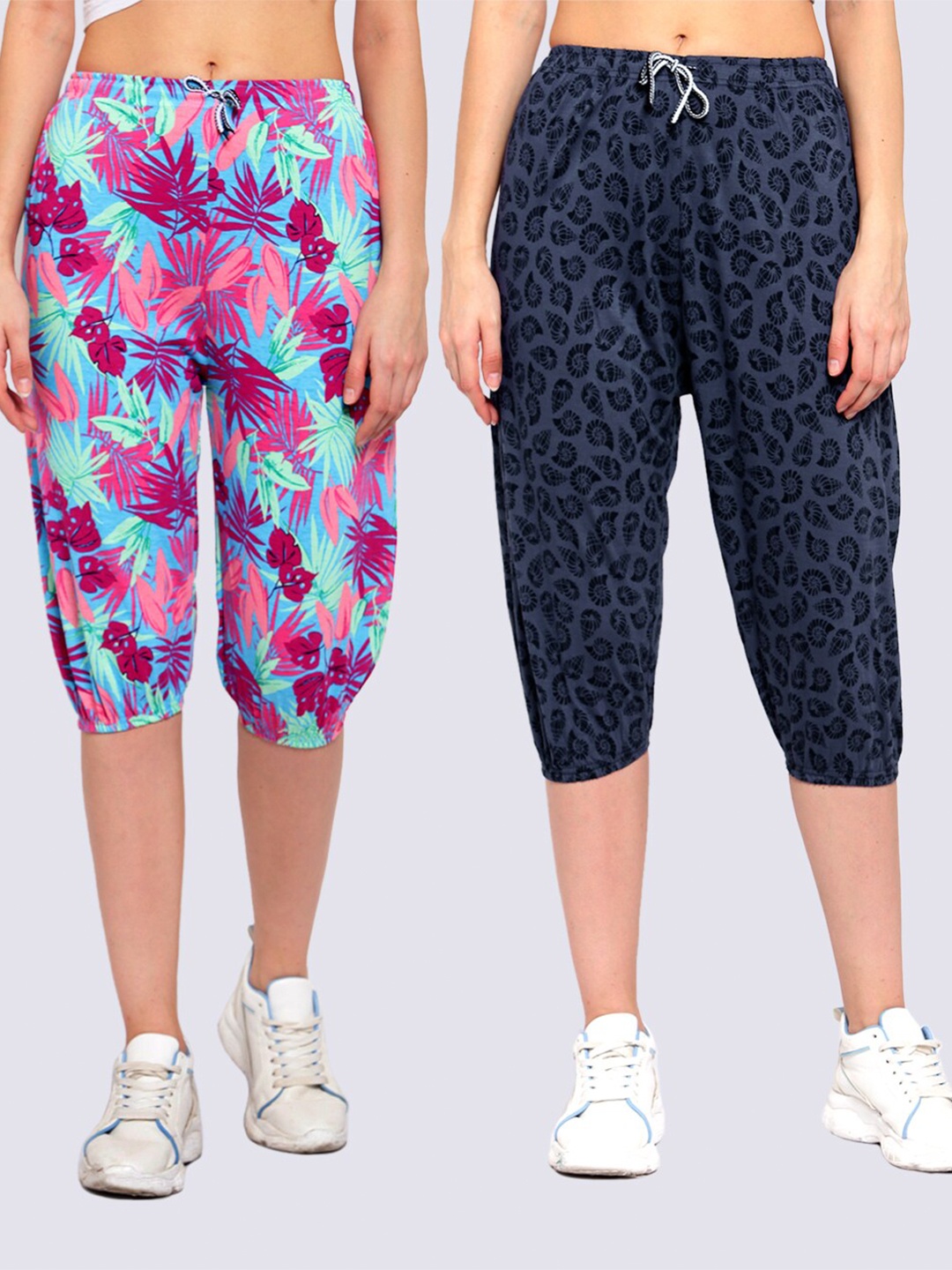 

KLOTTHE Women Pack Of 2 Pink & Navy Blue Printed Mid-Rise Pure Cotton Capris
