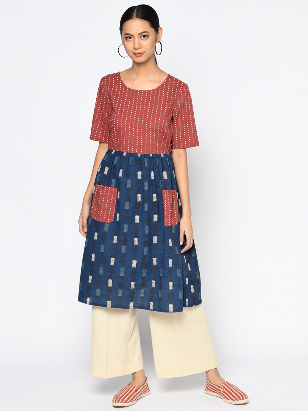 

Fabindia Blue & Red Printed Tunic