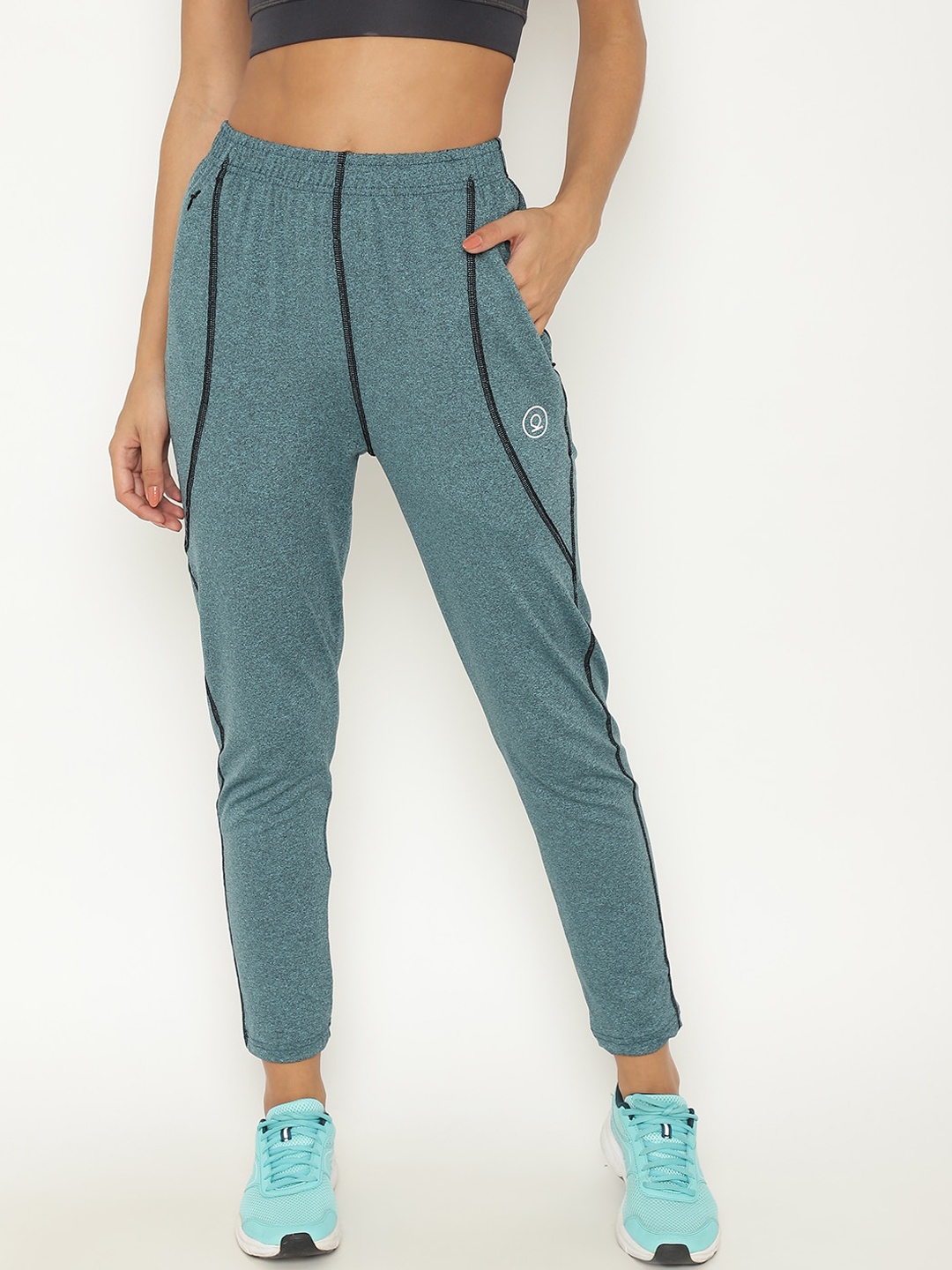 

CHKOKKO Women Green Solid Regular Fit Track Pants