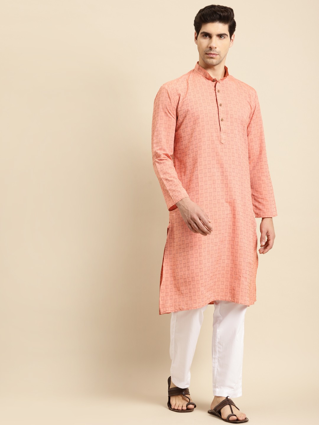 

RAJUBHAI HARGOVINDAS Men Peach-Coloured Geometric Printed Kurta