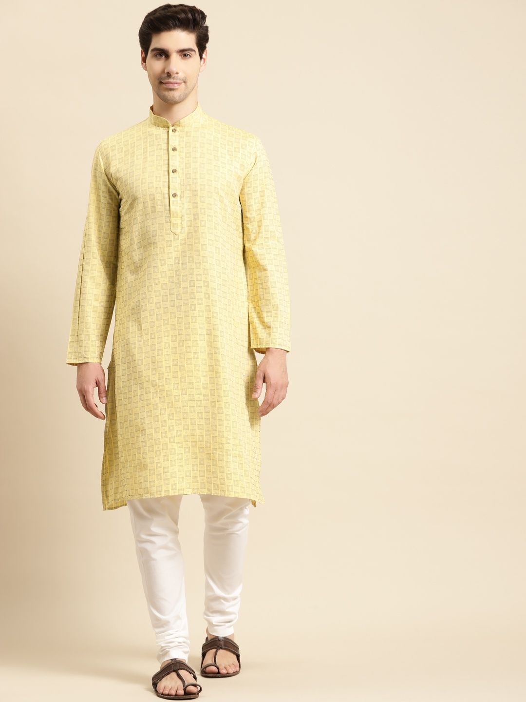 

RAJUBHAI HARGOVINDAS Men Yellow Geometric Printed Kurta
