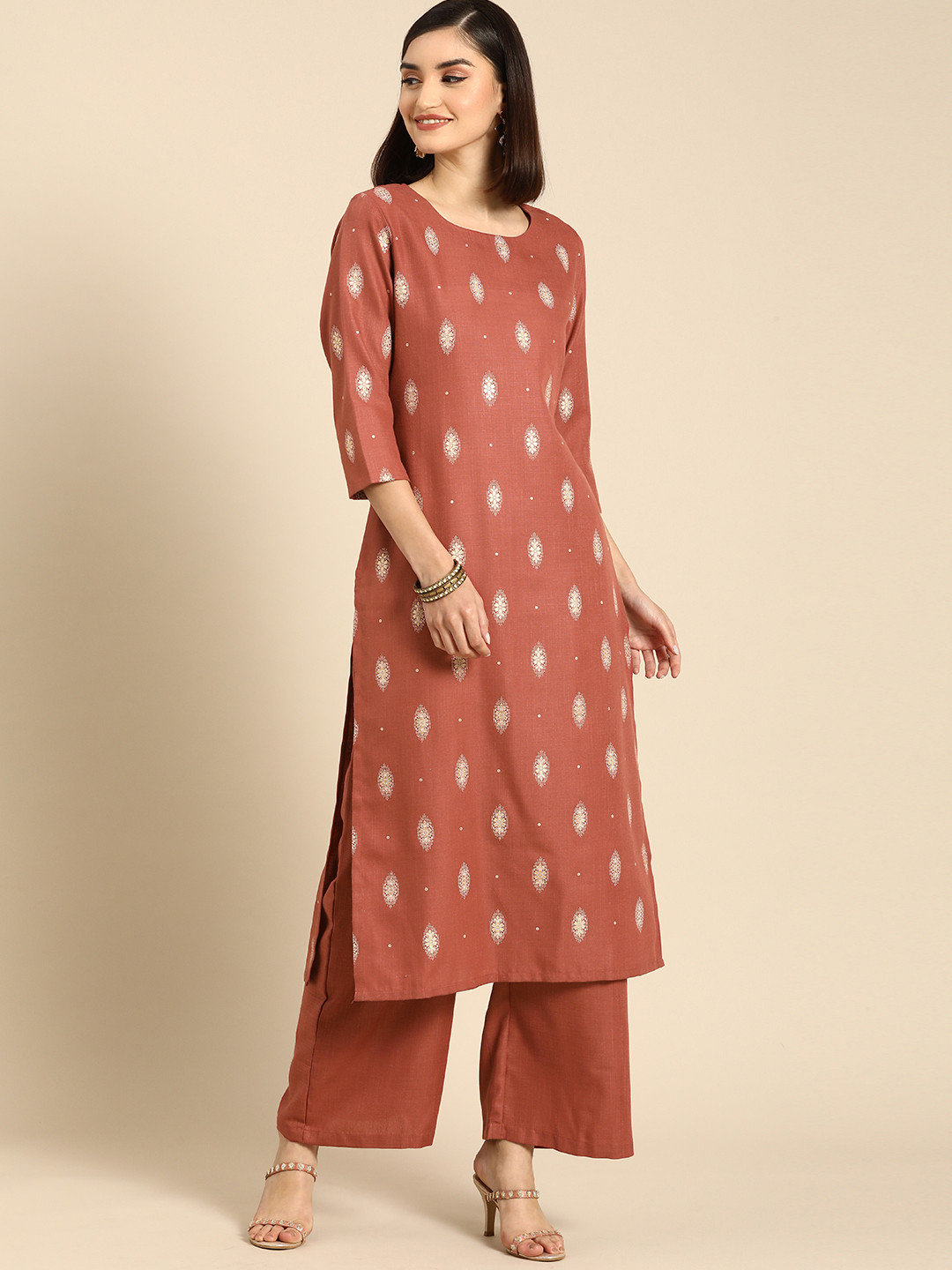 

Anouk Women Coffee Brown Ethnic Motifs Printed Regular Kurta with Palazzos