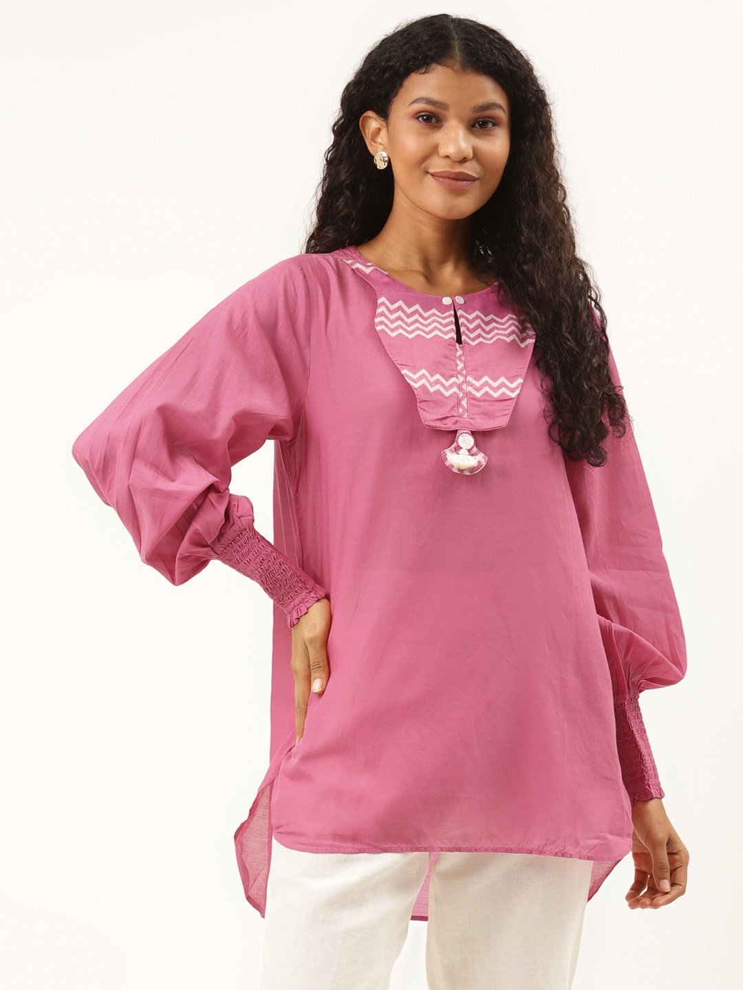

Ancestry Pink Solid Keyhole Neck Bishop Sleeves High-Low Top