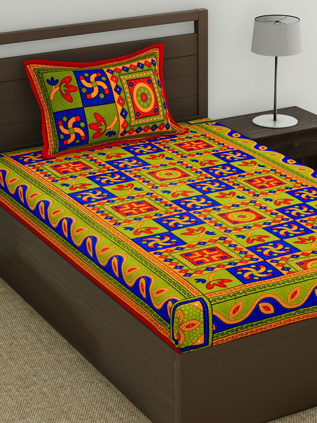 

Varde Green Ethnic Motifs Printed 104 TC Cotton Single Bedsheet Set 1.50 m x 2.18 m