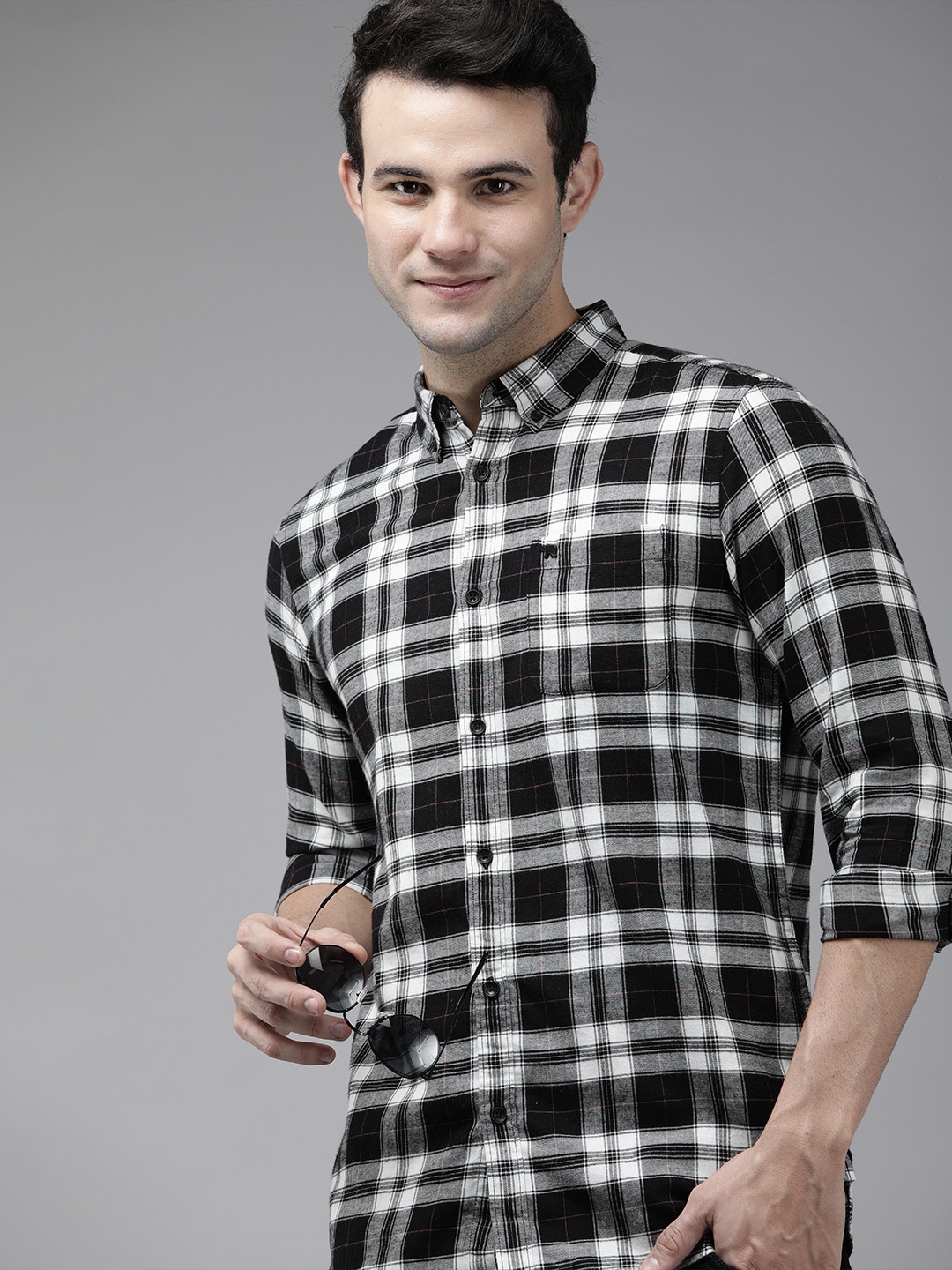 

THE BEAR HOUSE Men Black Slim Fit Tartan Checked Casual Shirt