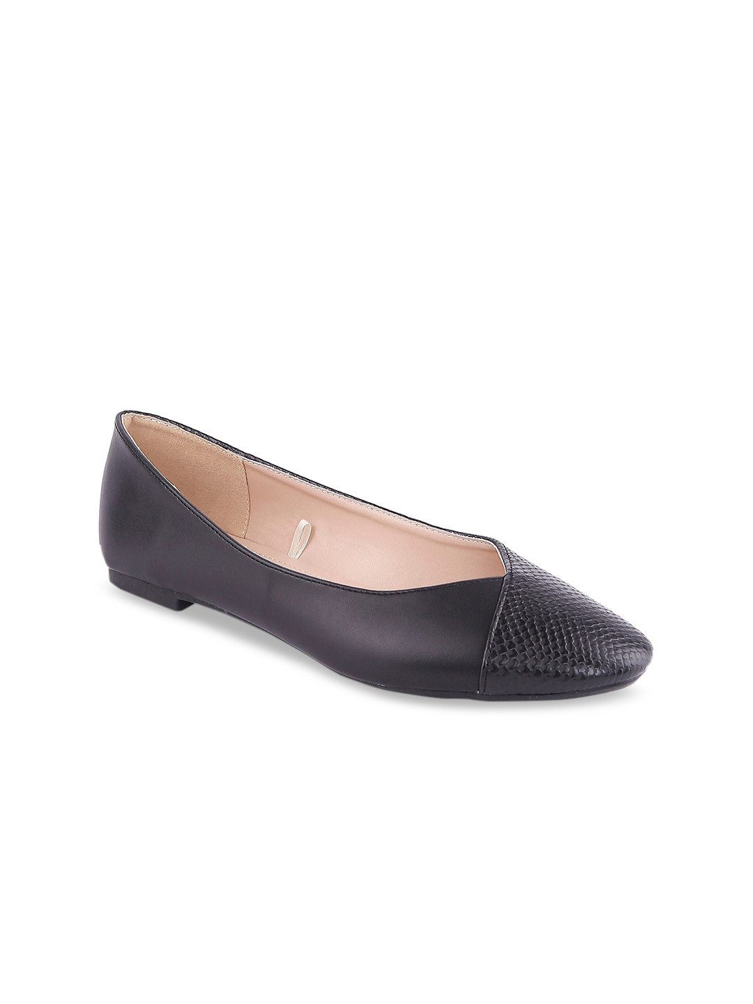 

Forever Glam by Pantaloons Women Black Ballerinas
