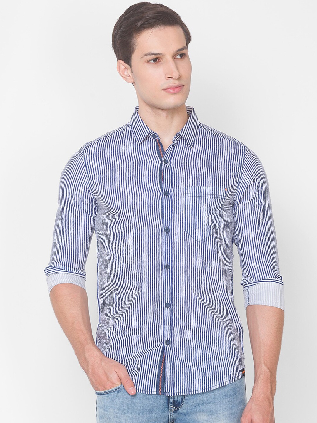 

SPYKAR Men Blue Slim Fit Opaque Striped Pure Cotton Casual Shirt