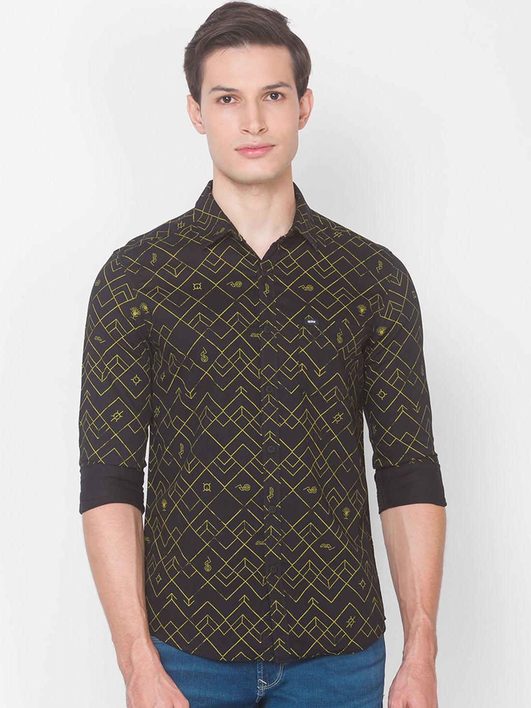 

SPYKAR Men Black Slim Fit Opaque Printed Pure Cotton Casual Shirt