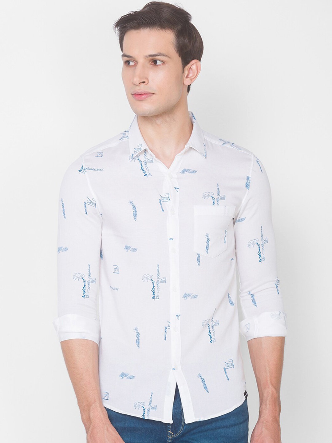 

SPYKAR Men White Slim Fit Opaque Printed Pure Cotton Casual Shirt