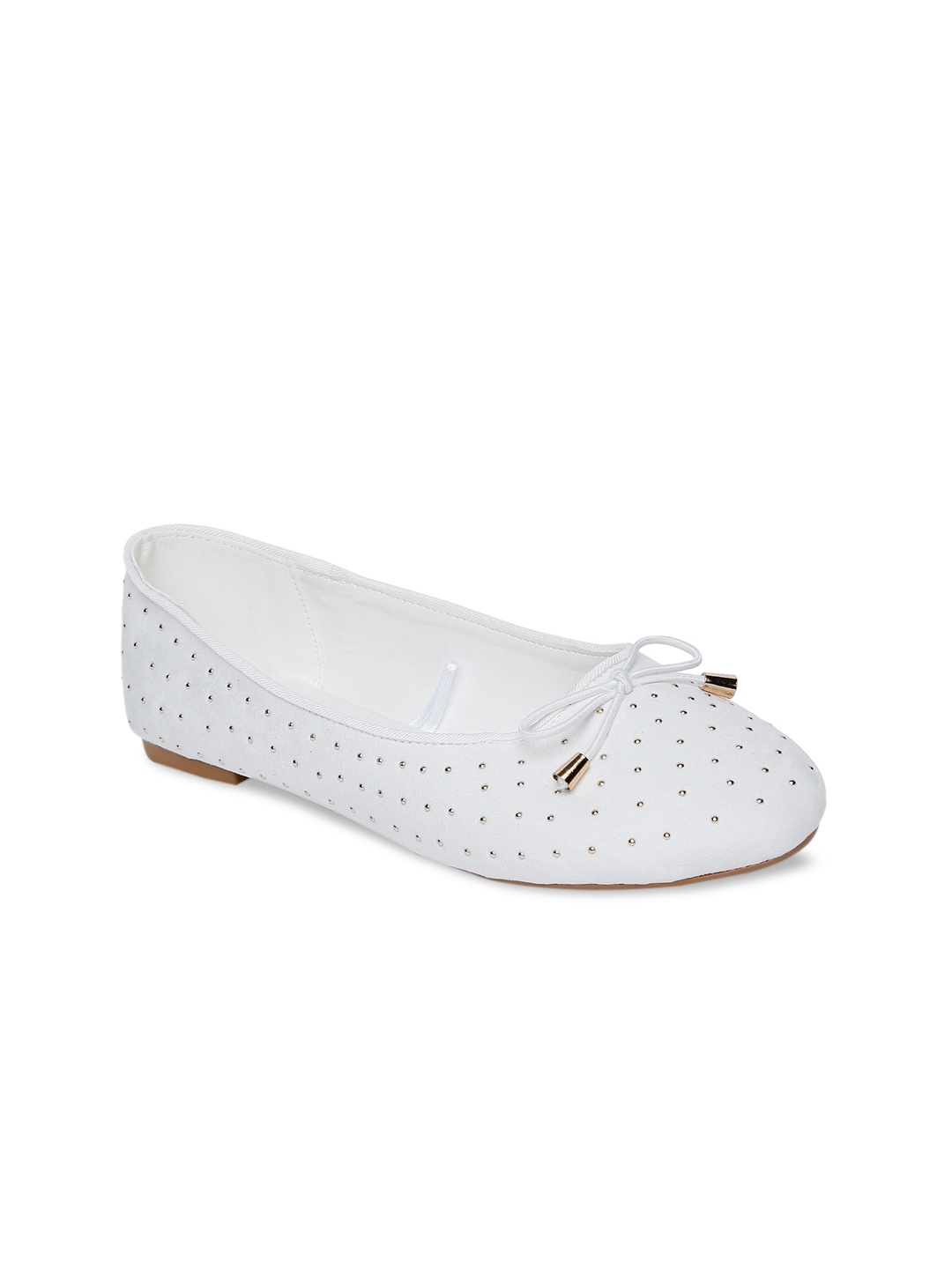 

Pantaloons Junior Girls White Embellished Ballerinas with Bows Flats