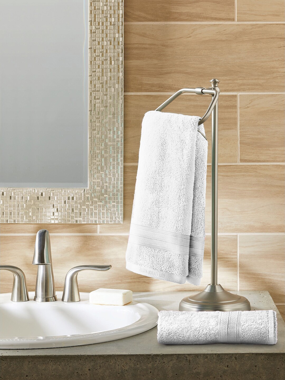 

Raymond Home Set Of 2 White Solid 450 GSM Cotton Hand Towels