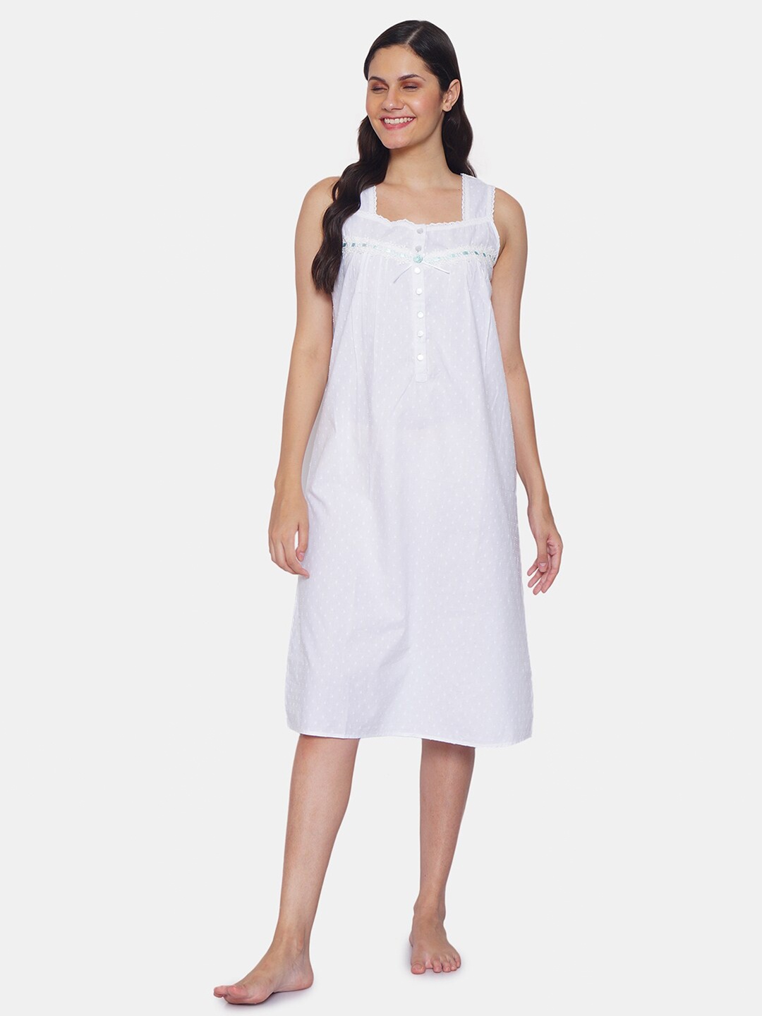 

IX IMPRESSION White Embroidered Pure Cotton Nightdress