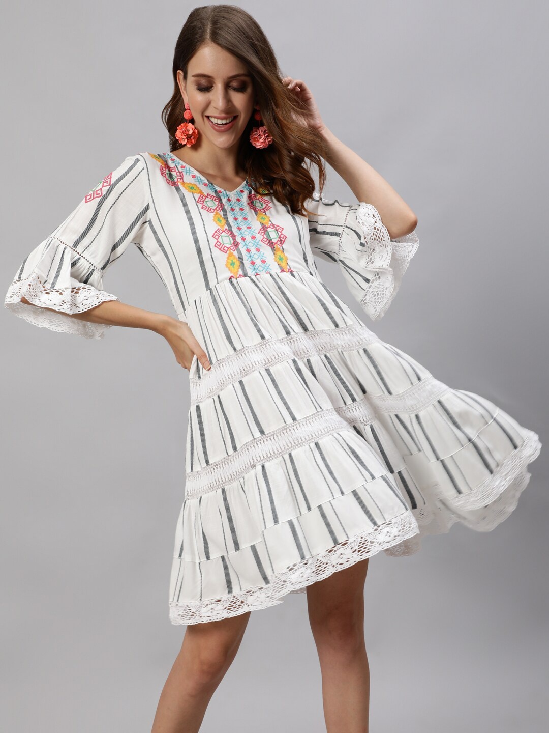 

Ishin White Striped A-Line Dress