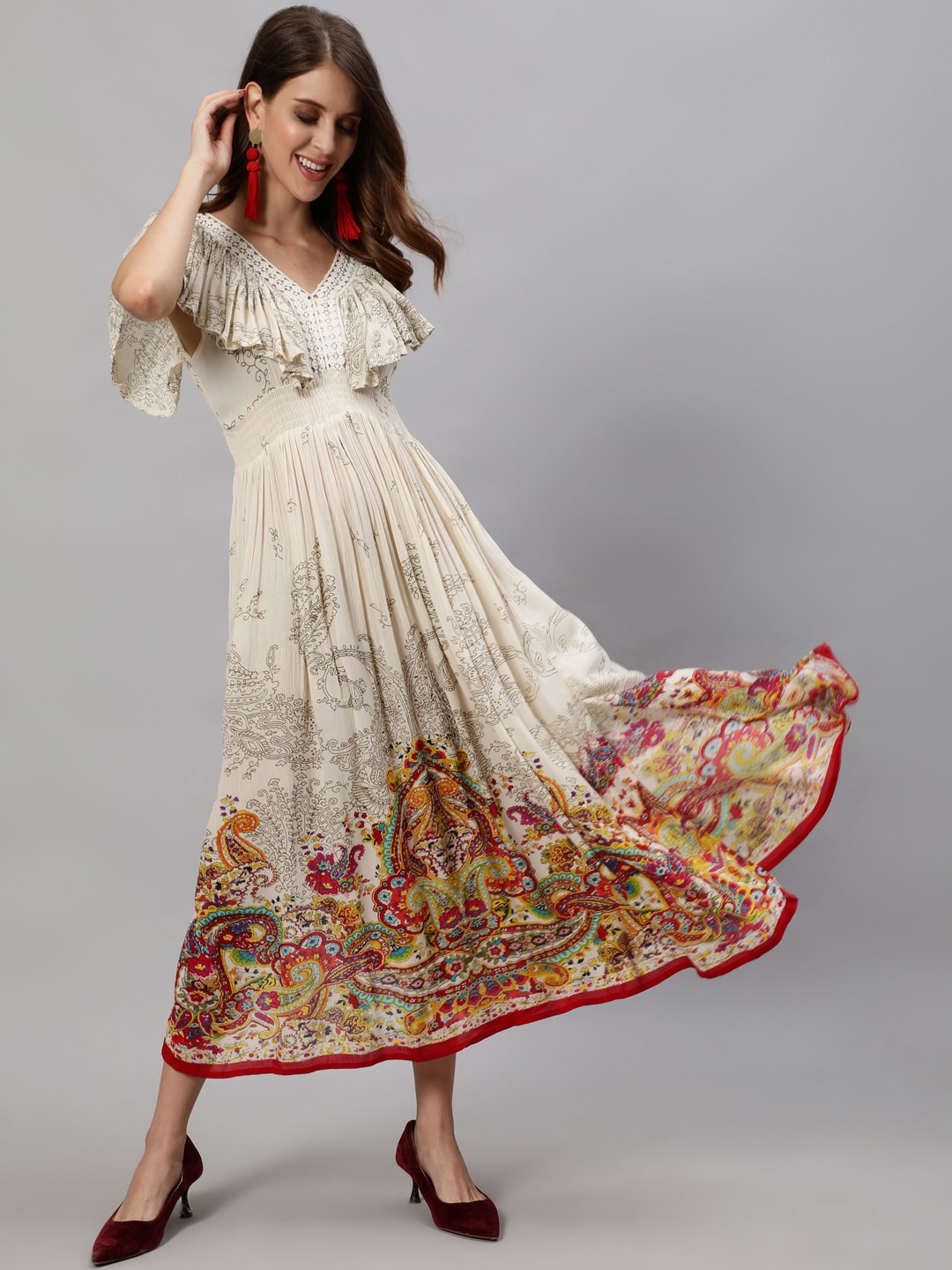 

Ishin Off White & Red Ethnic Motifs Georgette Maxi Dress