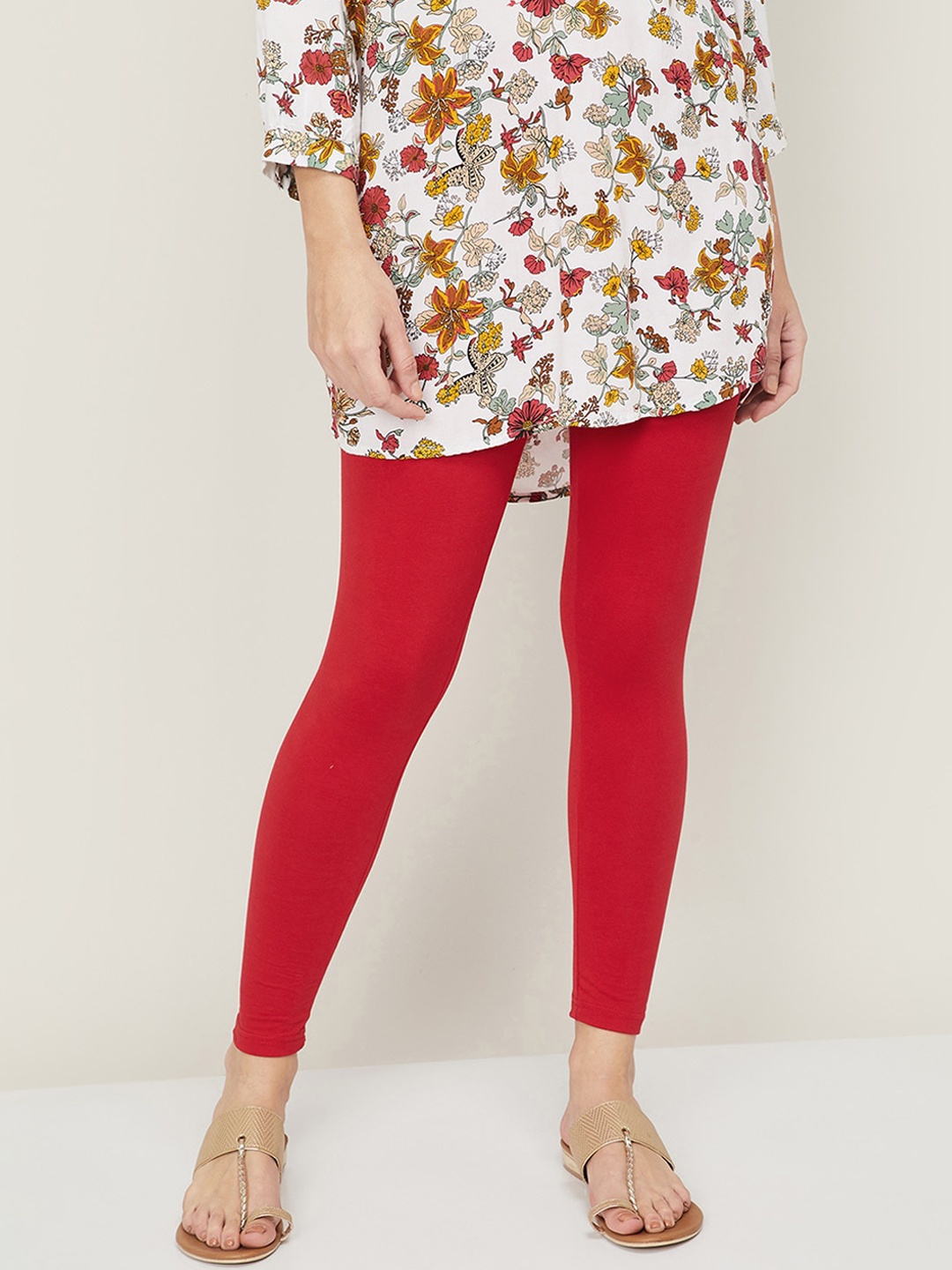 

Melange by Lifestyle Women Red Solid Cotton Leggings