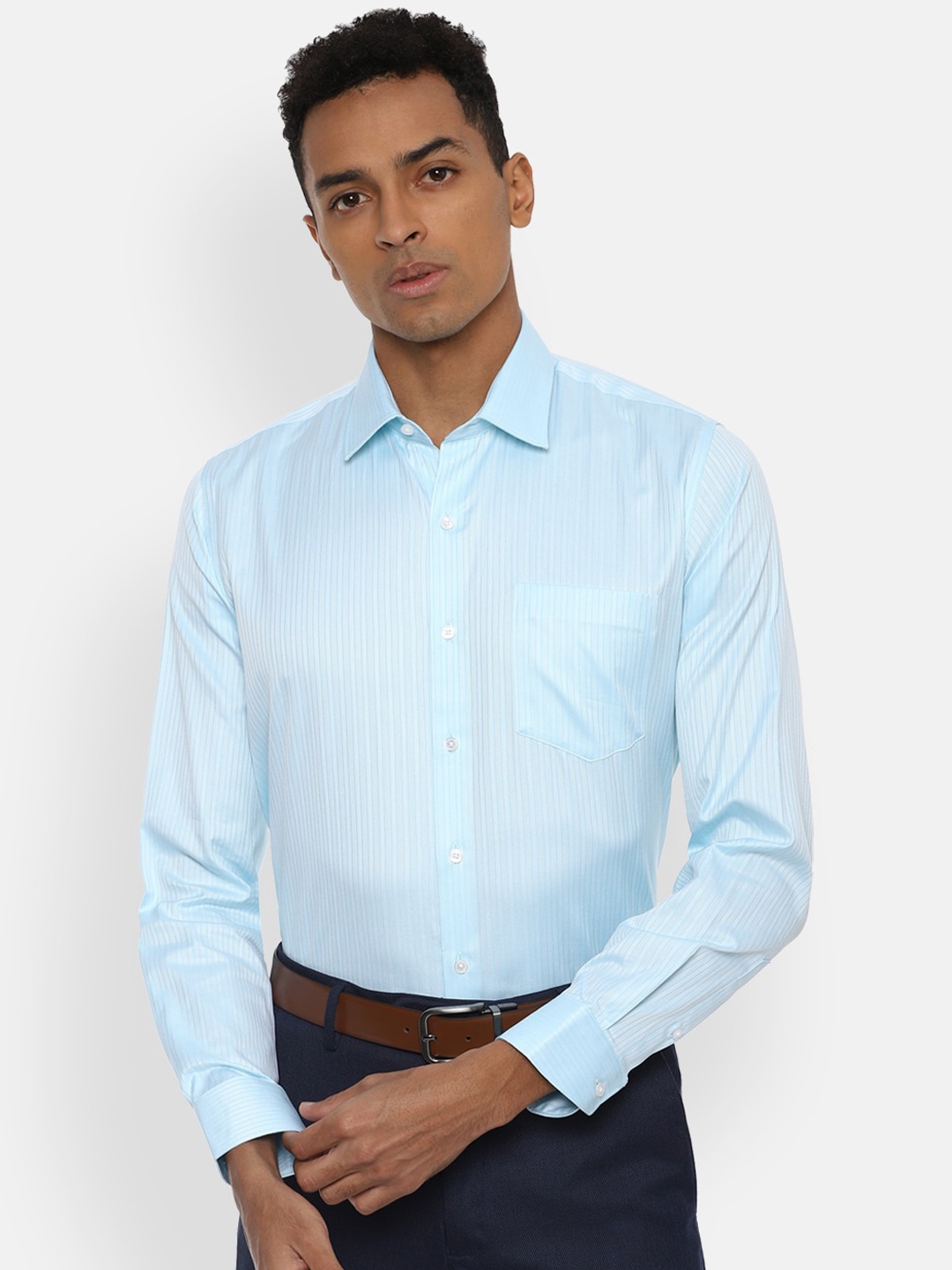 

Van Heusen Men Blue Slim Fit Striped Pure Cotton Formal Shirt