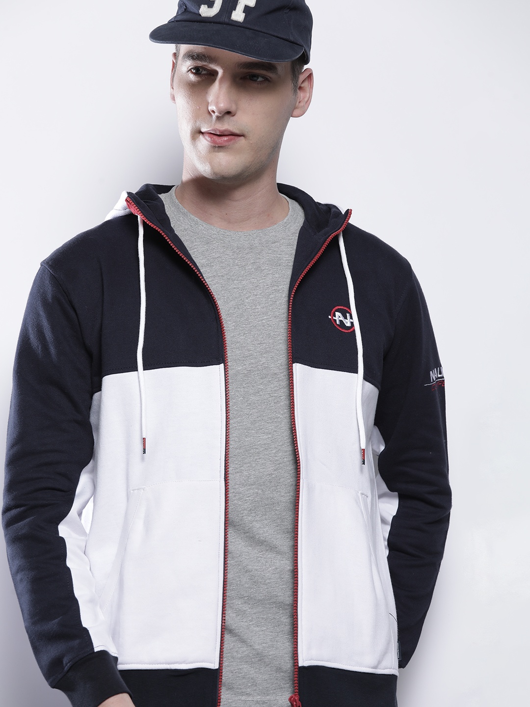 

Nautica Men Navy Blue & White Colourblocked Hooded Sweatshirt