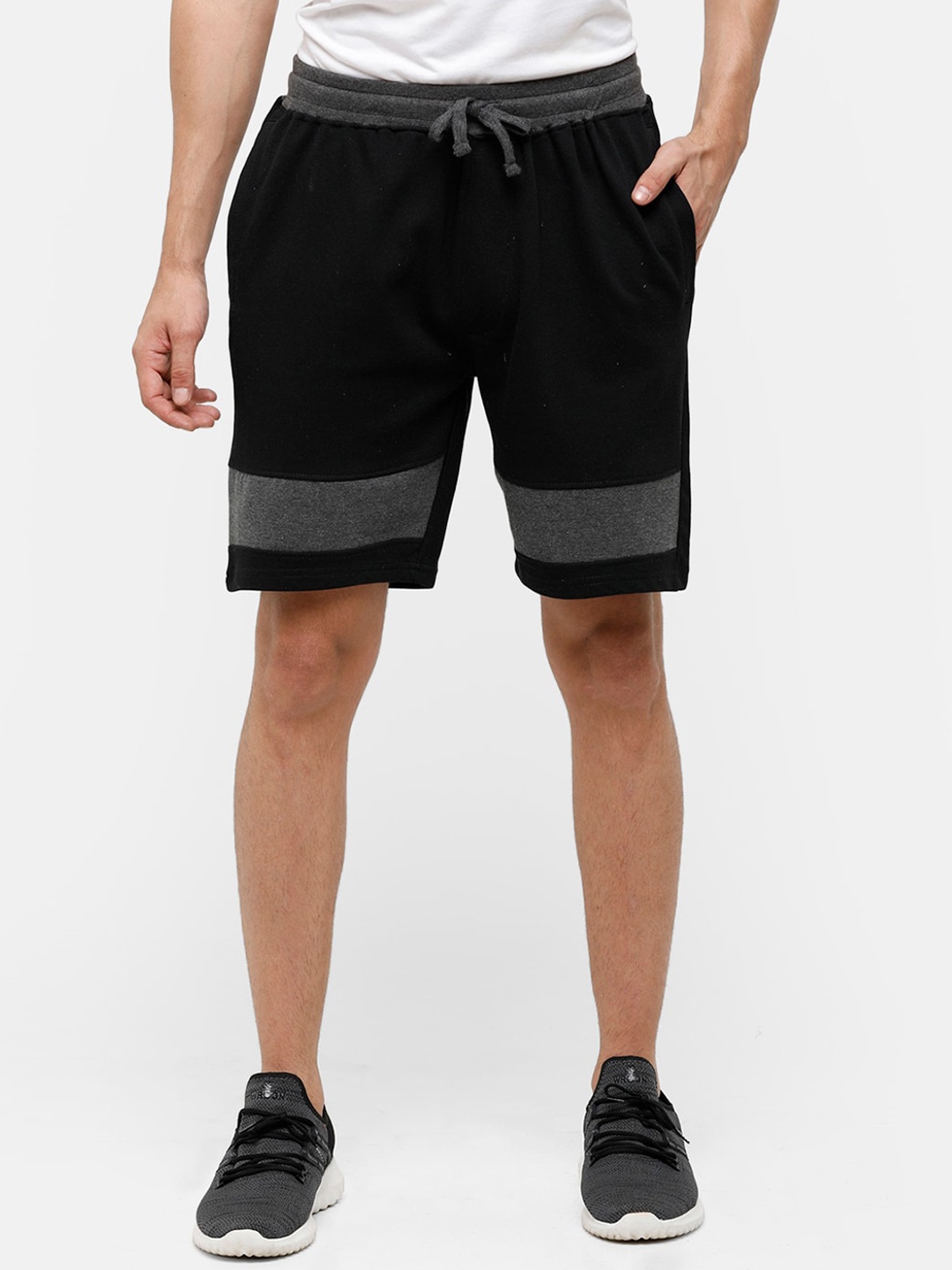 

MADSTO Men Black Colourblocked Regular Shorts