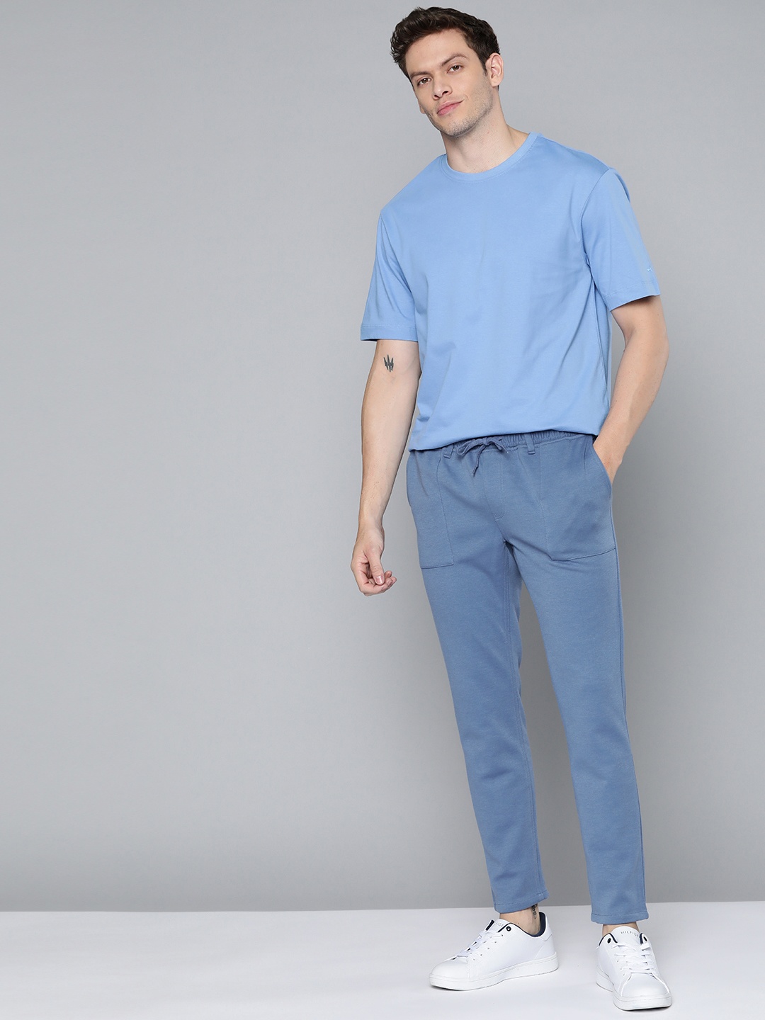 

M&H Easy Men Blue Solid Track Pants