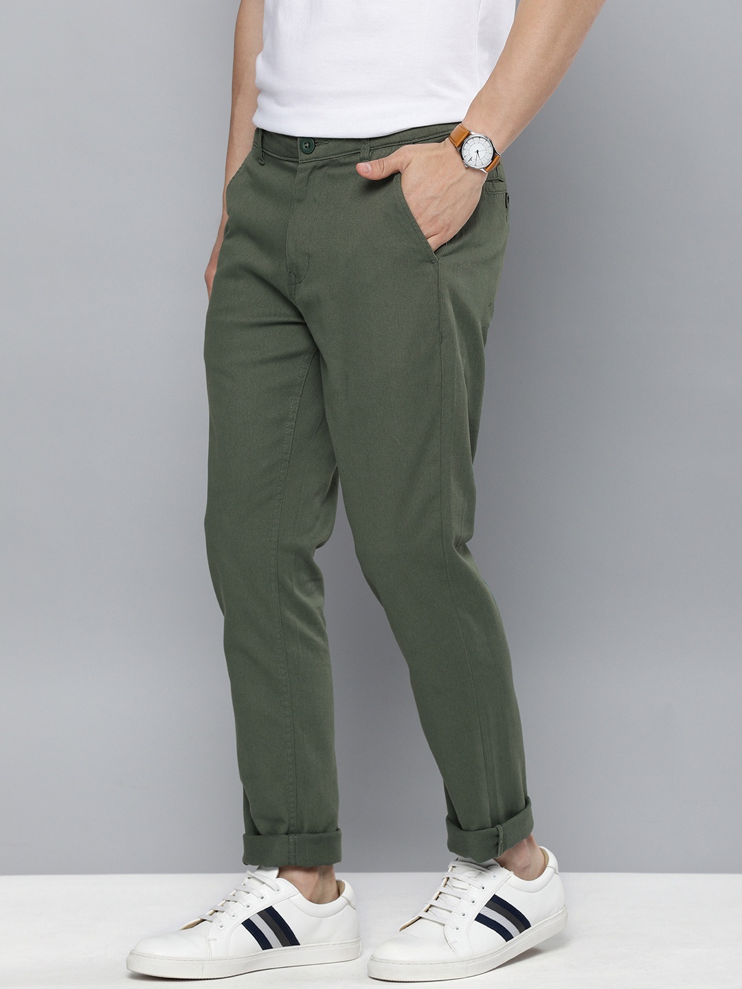 

Mast & Harbour Men Green Solid Chinos Trousers