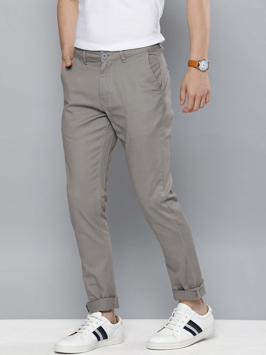 

Mast & Harbour Men Grey Solid Chinos Trousers