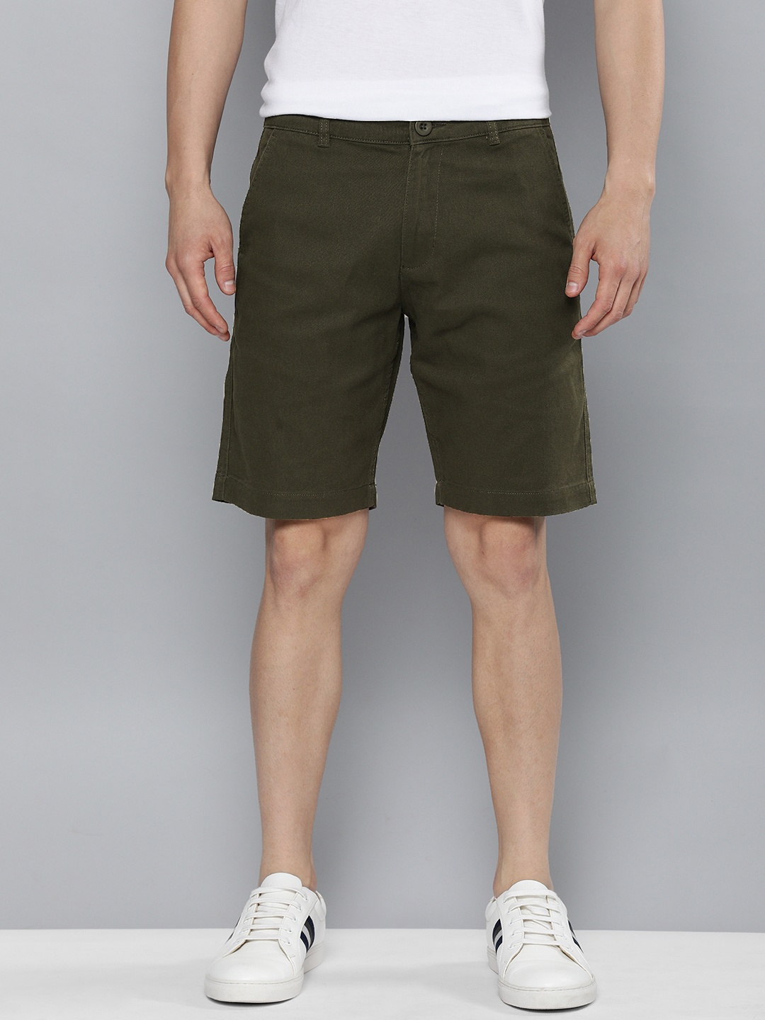 

Mast & Harbour Men Olive Green Solid Chino Shorts