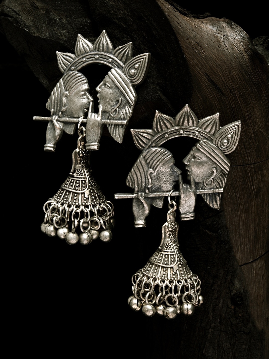 

Moedbuille Gunmetal-Toned Handcrafted Radha Krishna Design Oxidised Temple Jhumkas, Metallic
