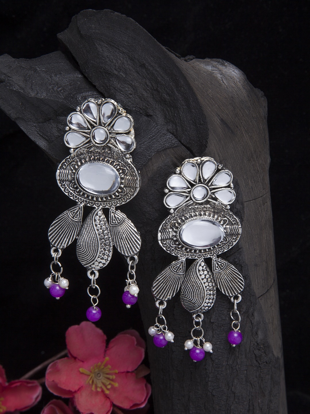 

Moedbuille Silver-Toned & Purple Contemporary Drop Earrings