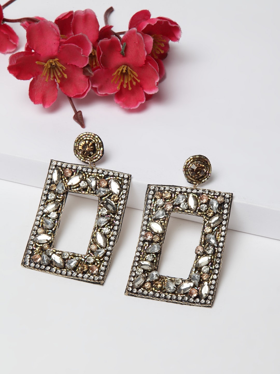 

Moedbuille Champagne Contemporary Drop Earrings