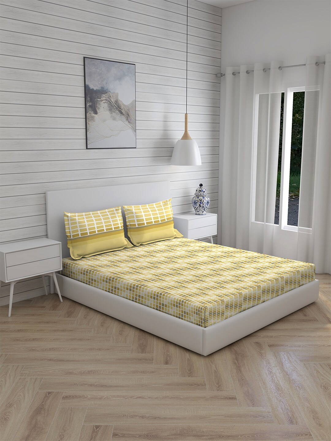 

Layers Beige & White Geometric 104 TC Queen Bedsheet with 2 Pillow Covers